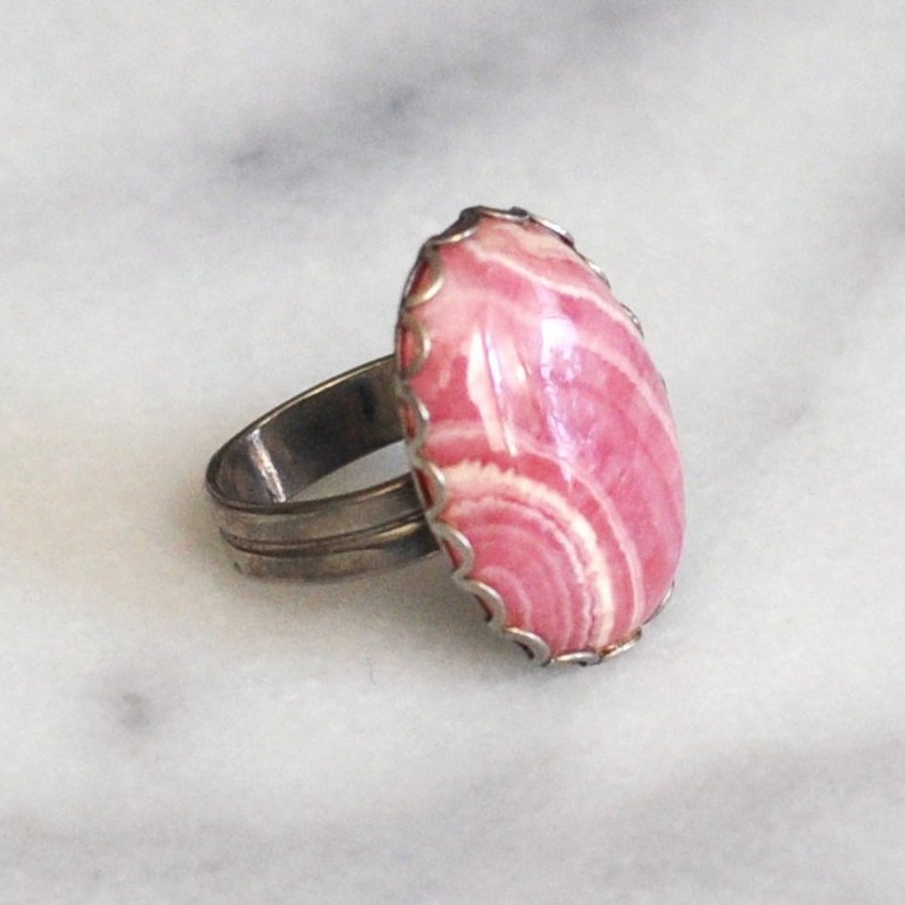 Vintage Ring with Pink Cabochon Gem (sizable)